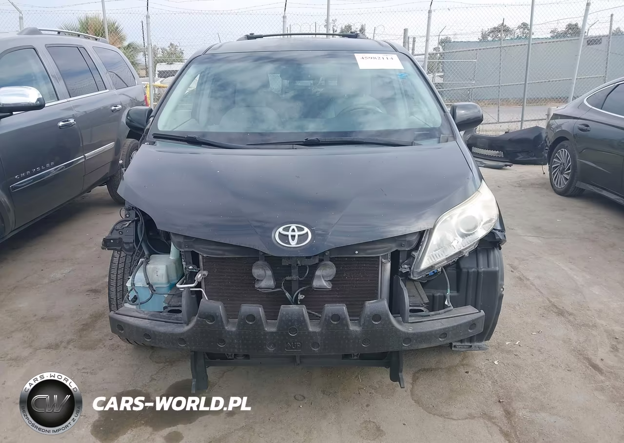 2013 Toyota Sienna Le V6 8 Passenger VIN:5TDKK3DC9DS320333 - 13