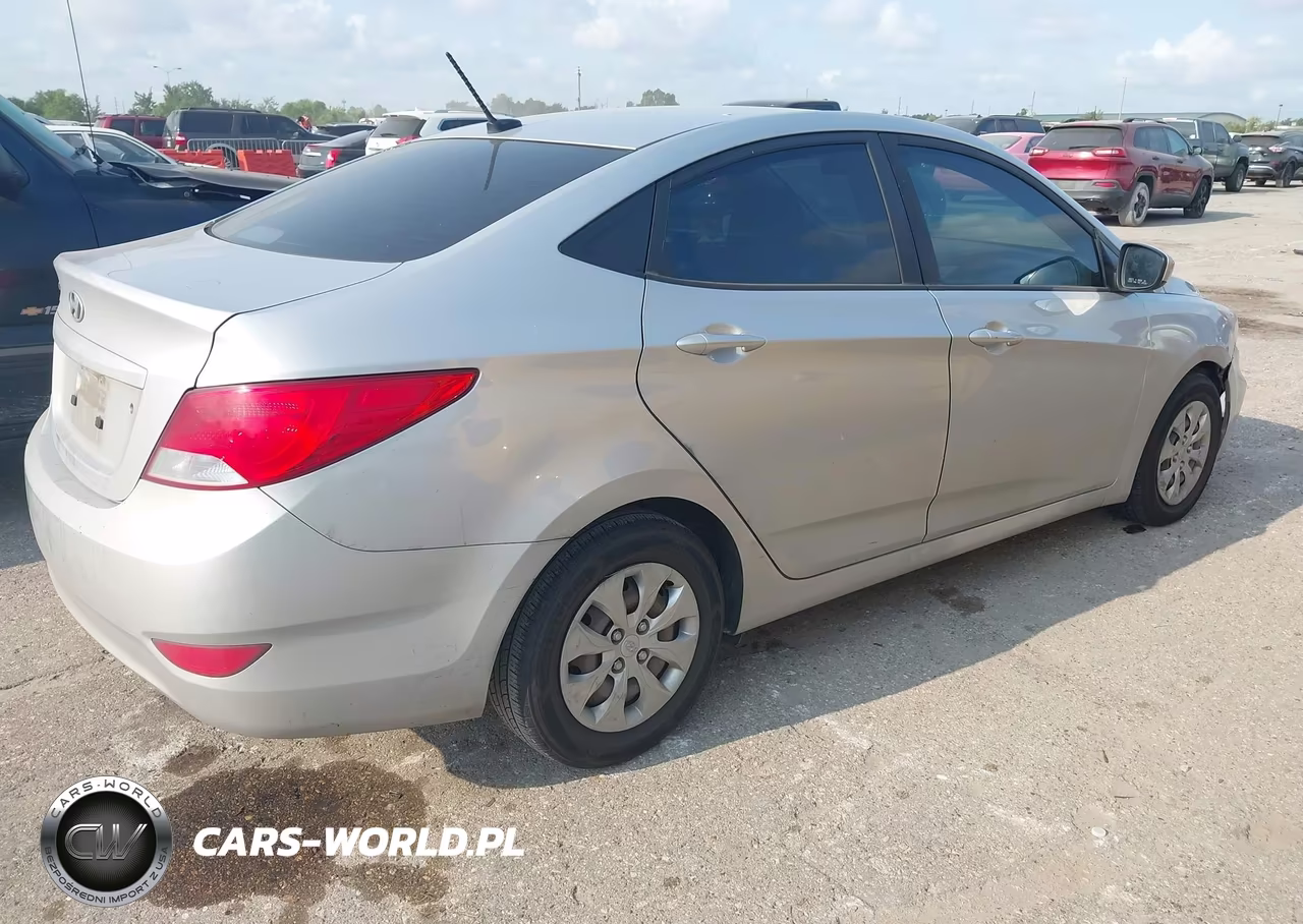 2016 Hyundai Accent Se VIN:KMHCT4AE9GU128189 - 4