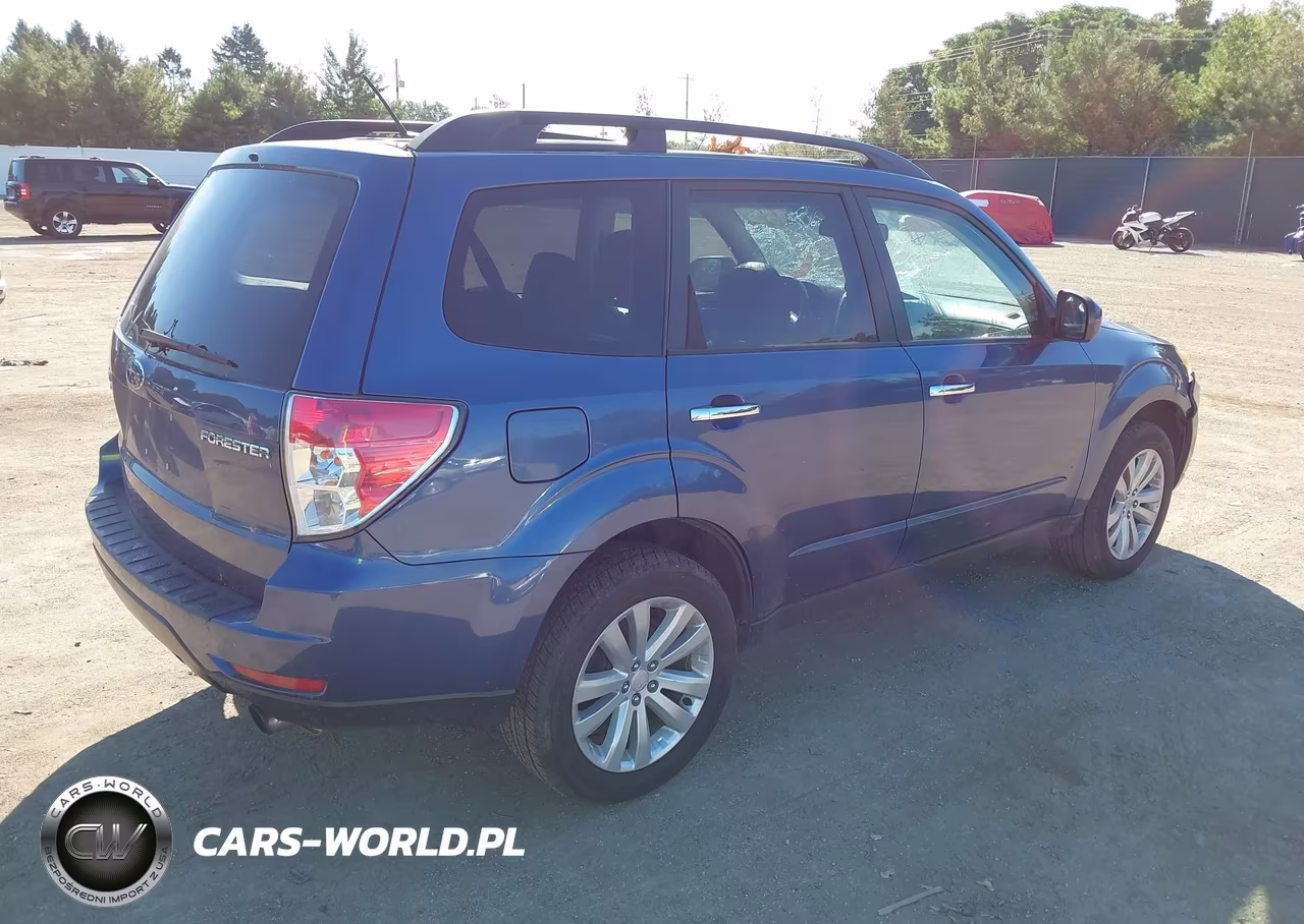 2011 Subaru Forester 2.5X Limited VIN:JF2SHBEC5BH780664 - 4