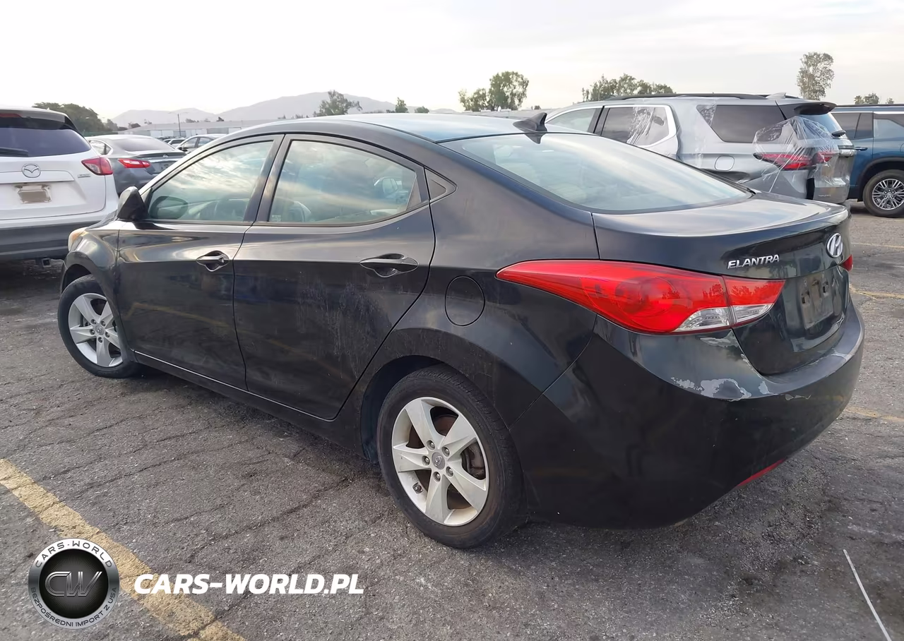 2013 Hyundai Elantra Gls VIN:KMHDH4AE3DU901241 - 3