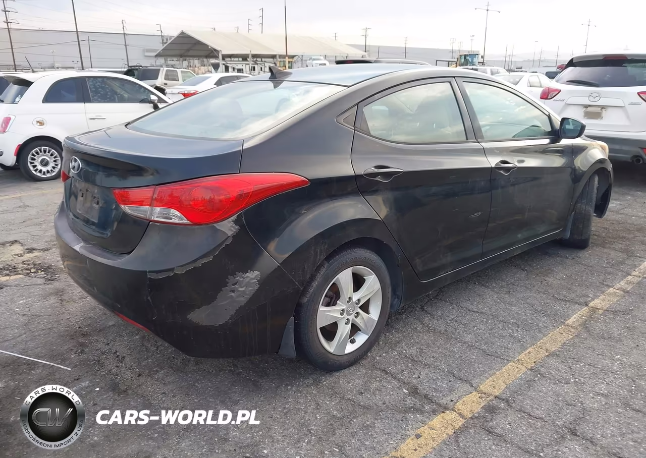 2013 Hyundai Elantra Gls VIN:KMHDH4AE3DU901241 - 4