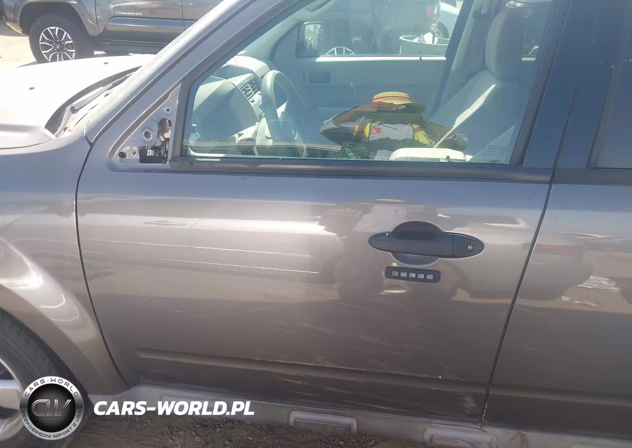 2011 Ford Escape Xlt VIN:1FMCU0D70BKC10898 - 13