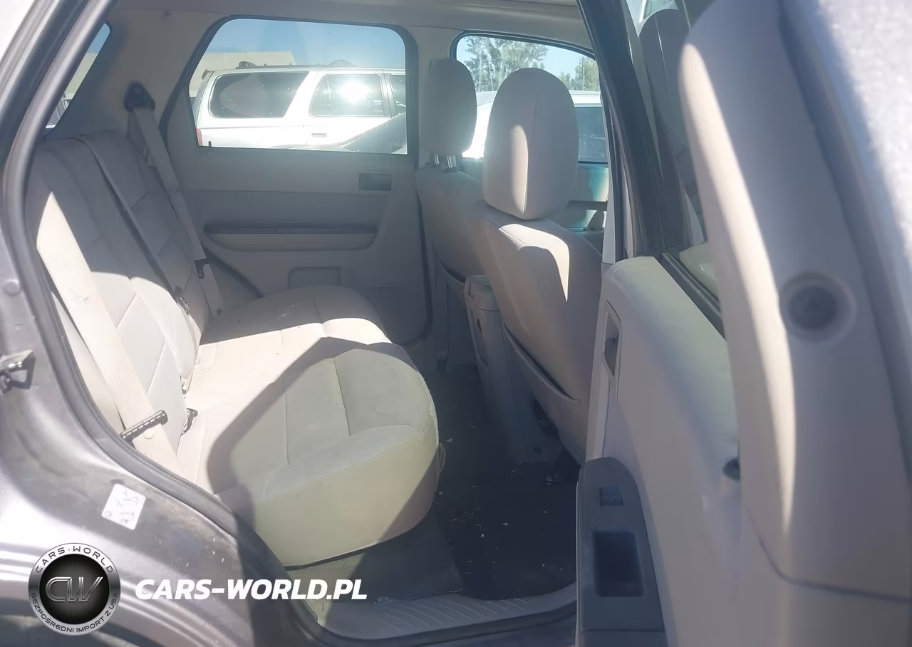2011 Ford Escape Xlt VIN:1FMCU0D70BKC10898 - 8