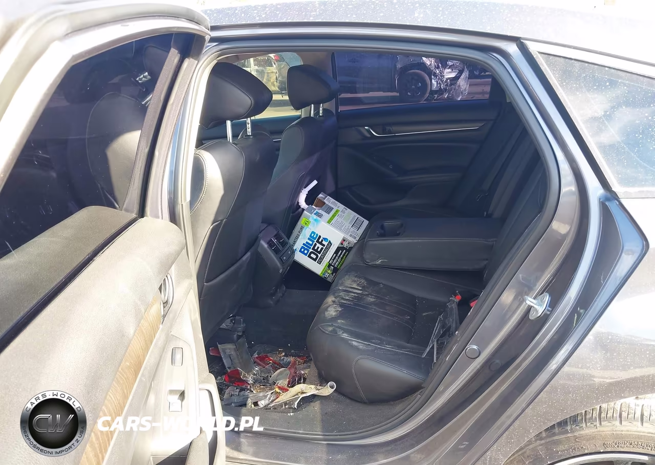 2022 Honda Accord Hybrid Touring VIN:1HGCV3F95NA027879 - 8