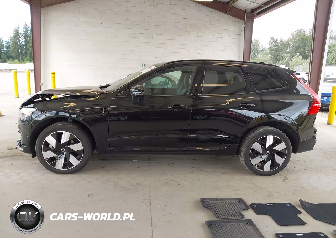 2025 Volvo Xc60 Plug-In Hybrid Plus, T8 Awd Electric-Gasoline, Dark VIN:YV4H60RC7S1102159 - 14