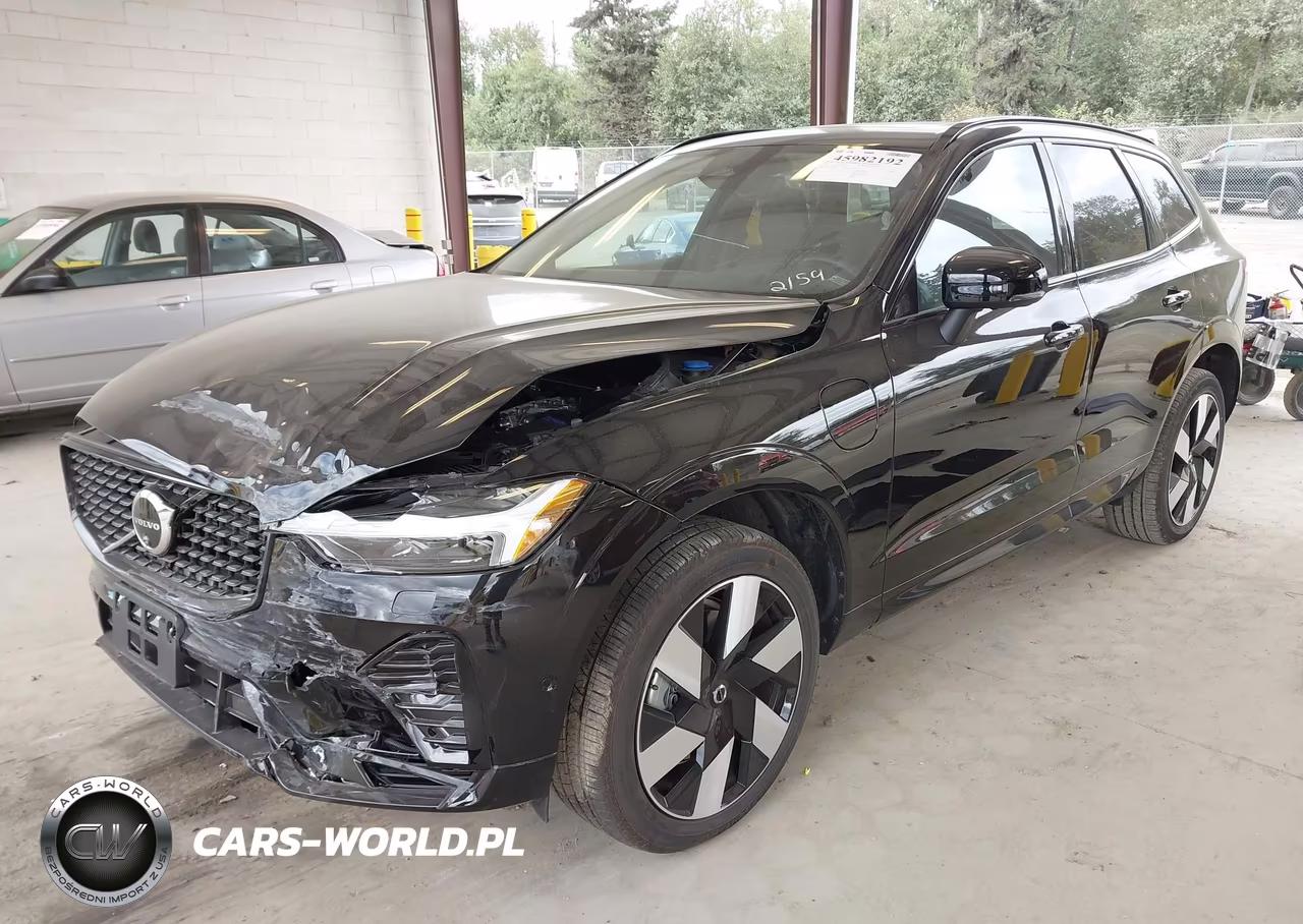 2025 Volvo Xc60 Plug-In Hybrid Plus, T8 Awd Electric-Gasoline, Dark VIN:YV4H60RC7S1102159 - 2