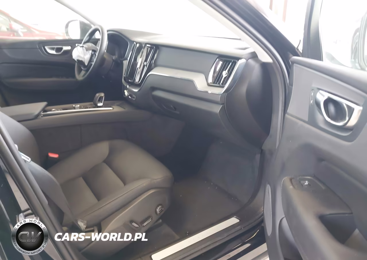 2025 Volvo Xc60 Plug-In Hybrid Plus, T8 Awd Electric-Gasoline, Dark VIN:YV4H60RC7S1102159 - 5