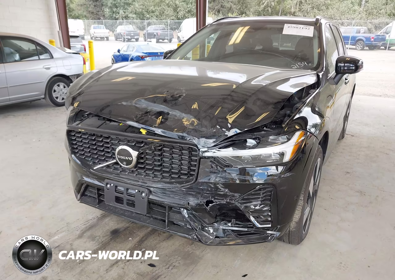 2025 Volvo Xc60 Plug-In Hybrid Plus, T8 Awd Electric-Gasoline, Dark VIN:YV4H60RC7S1102159 - 6