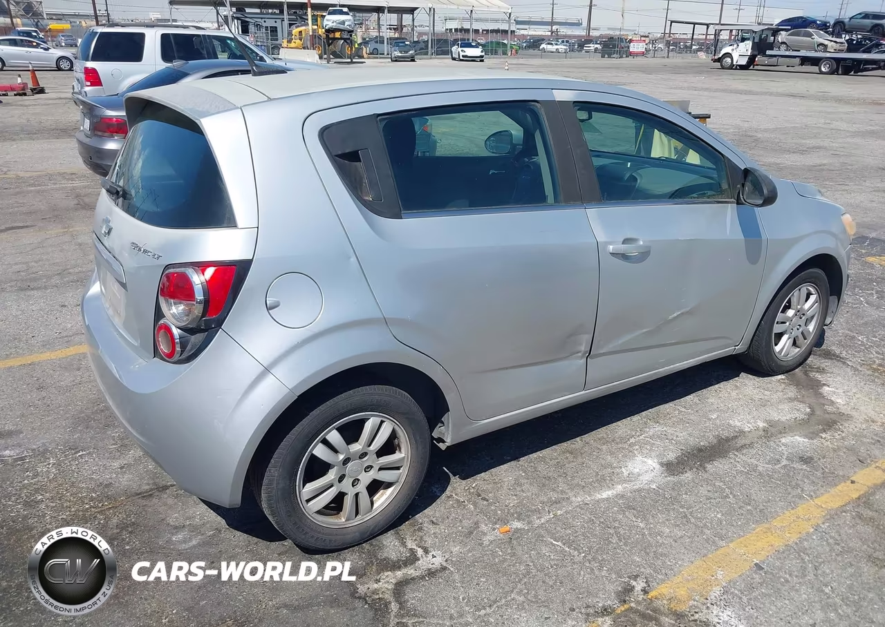 2013 Chevrolet Sonic Lt Auto VIN:1G1JC6SH5D4175305 - 4