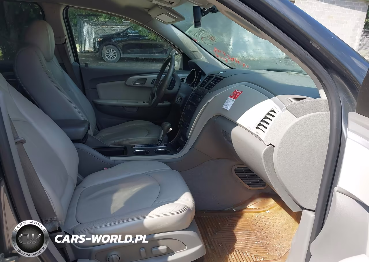 2010 Chevrolet Traverse Lt VIN:1GNLVGED8AS121892 - 5