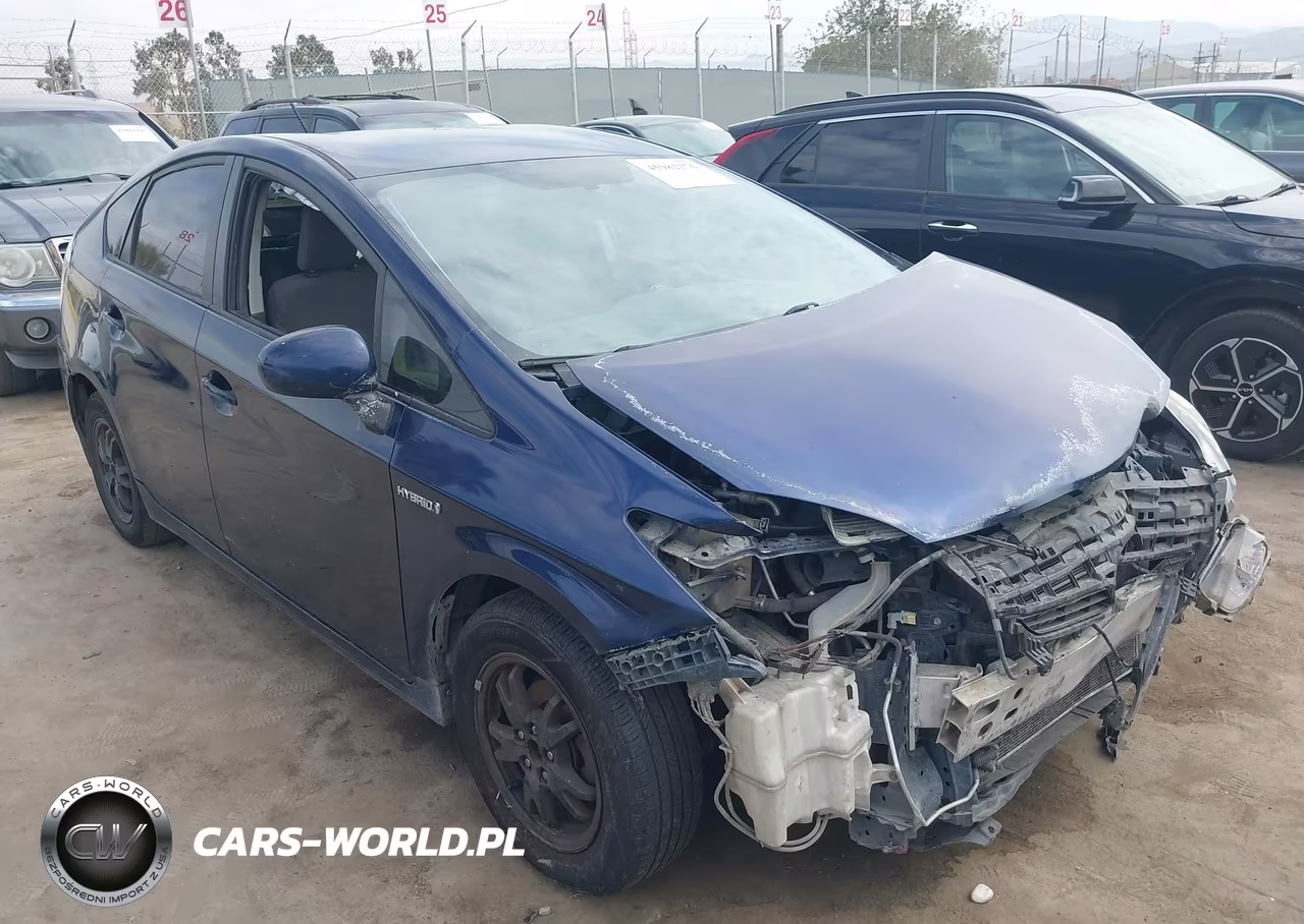 2013 Toyota Prius Three