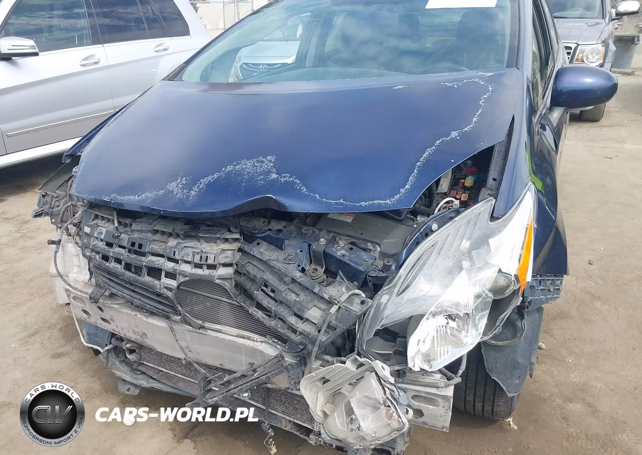 2013 Toyota Prius Three VIN:JTDKN3DU5D1731175 - 6