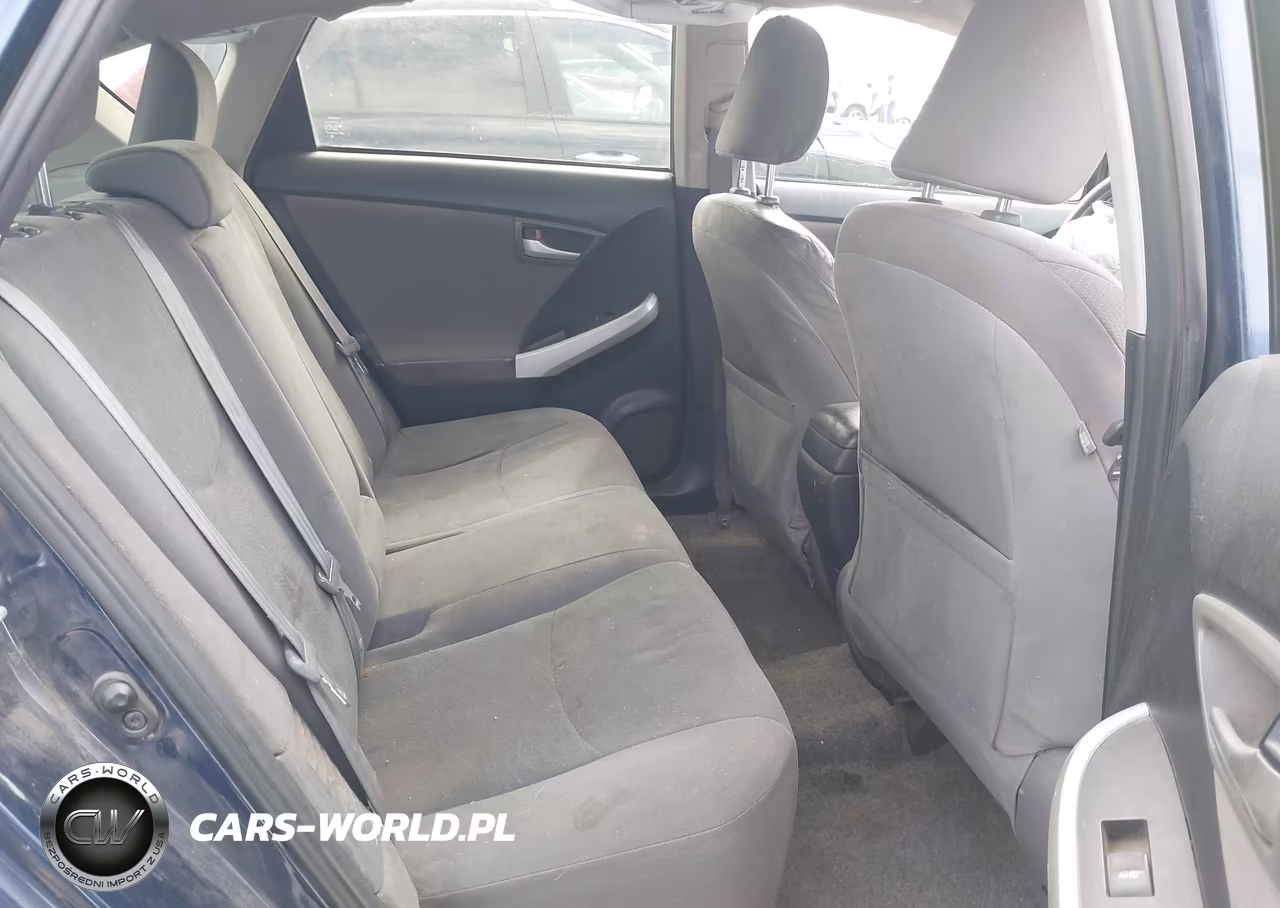 2013 Toyota Prius Three VIN:JTDKN3DU5D1731175 - 8
