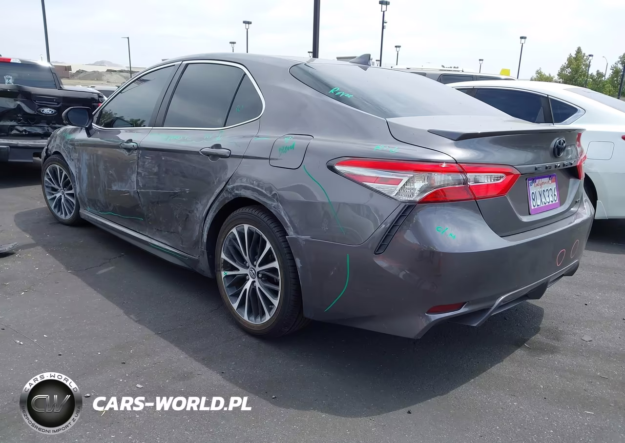 2019 Toyota Camry Se VIN:4T1B11HK8KU836986 - 3