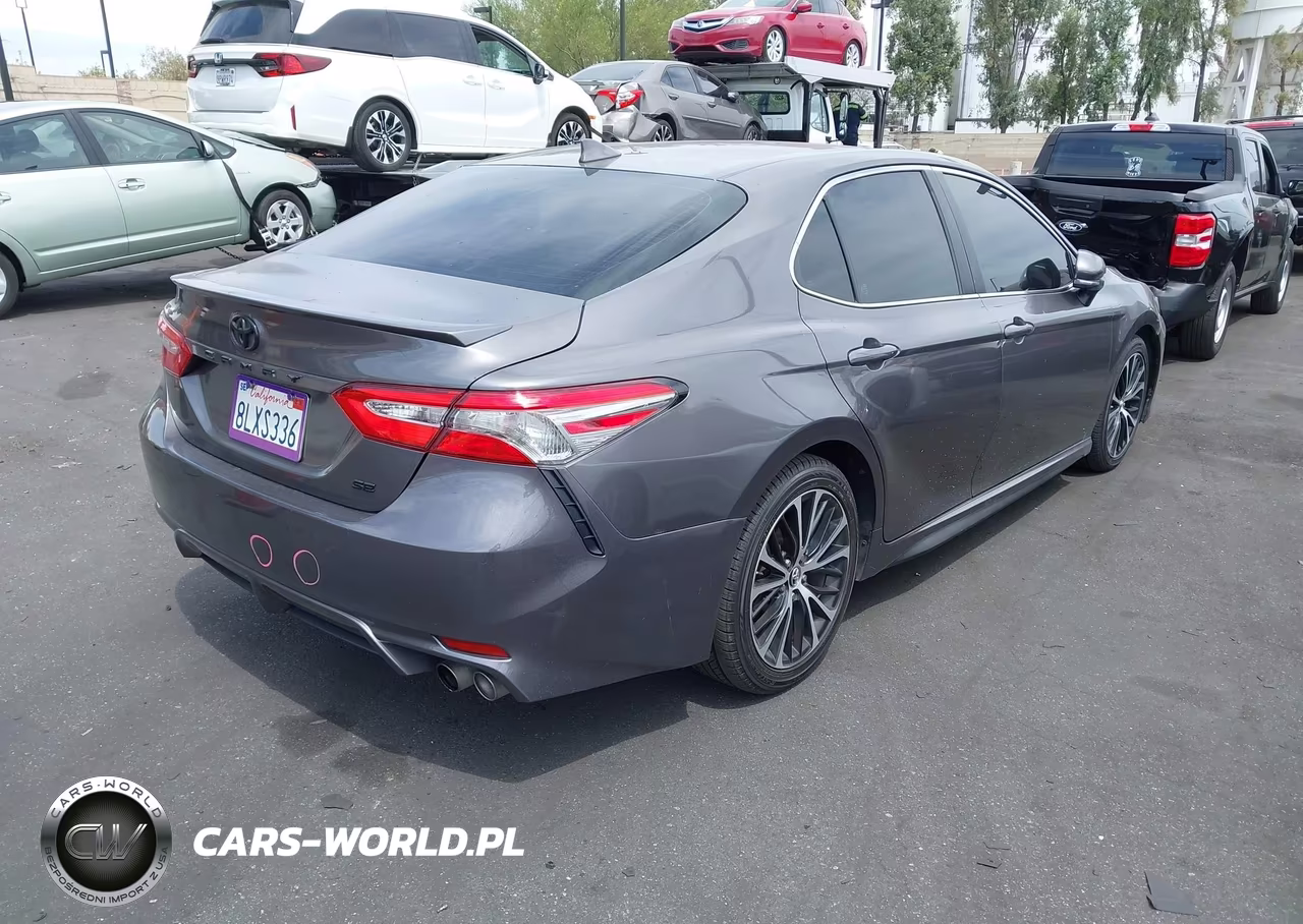 2019 Toyota Camry Se VIN:4T1B11HK8KU836986 - 4