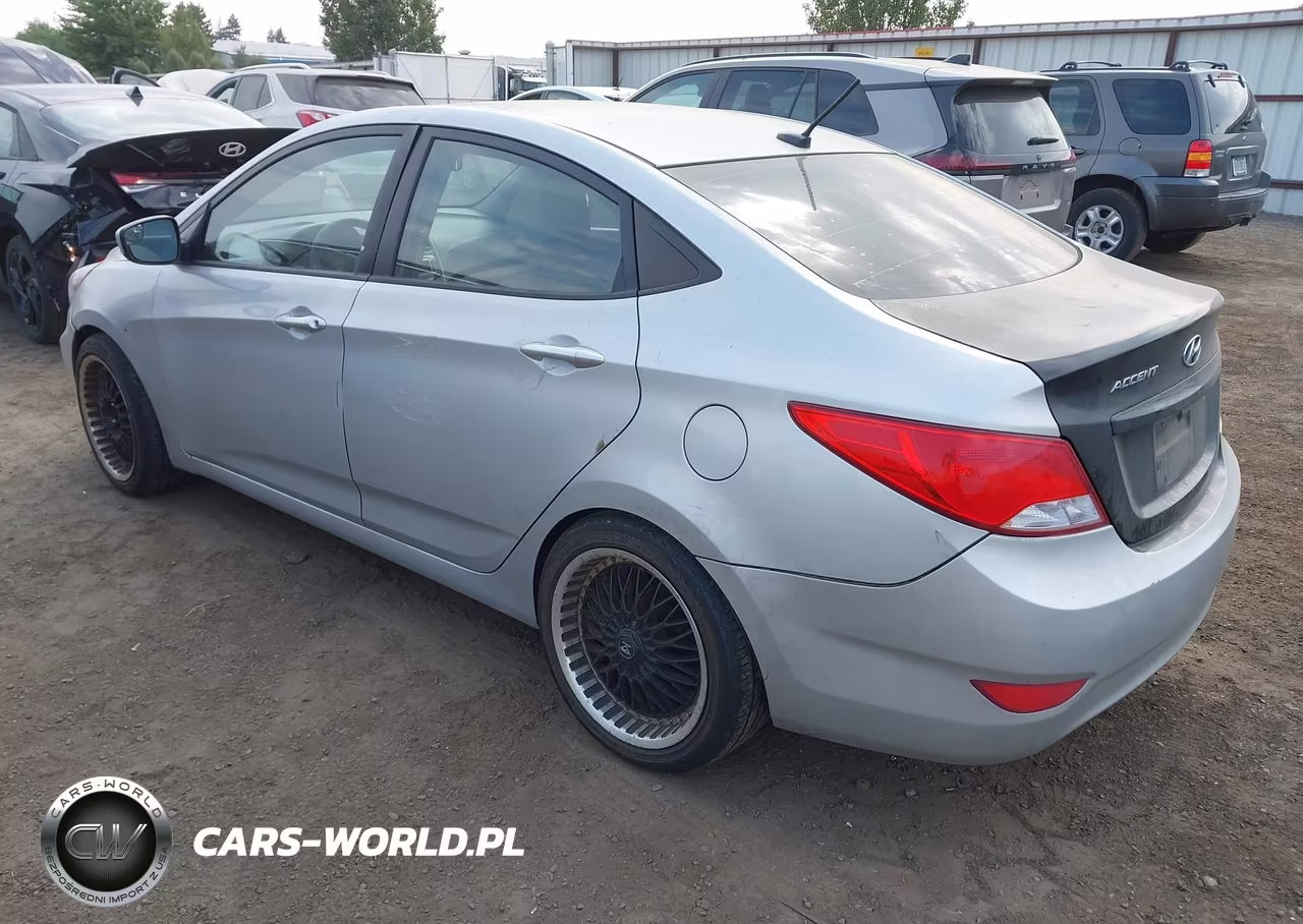2015 Hyundai Accent Gls VIN:KMHCT4AEXFU866517 - 3