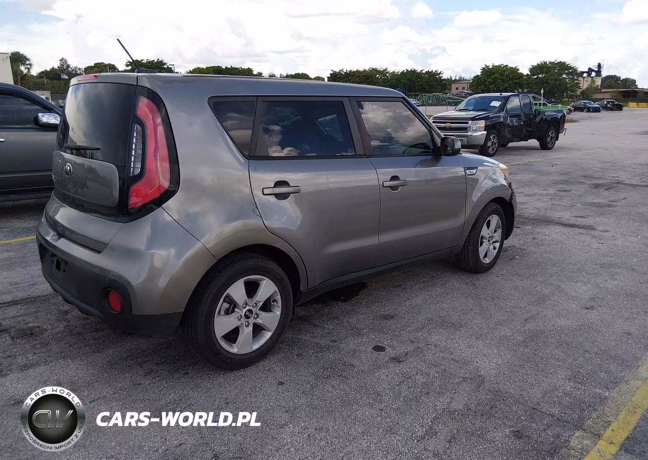 2017 Kia Soul VIN:KNDJN2A24H7486378 - 4