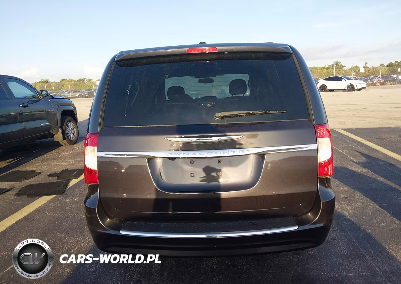2014 Chrysler Town & Country Touring VIN:2C4RC1BG0ER358677 - 16