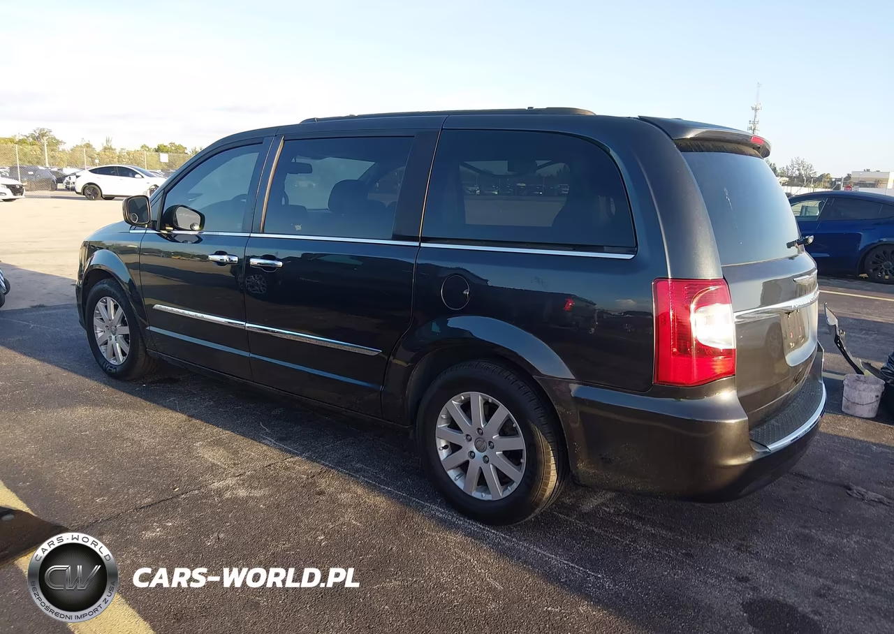 2014 Chrysler Town & Country Touring VIN:2C4RC1BG0ER358677 - 3