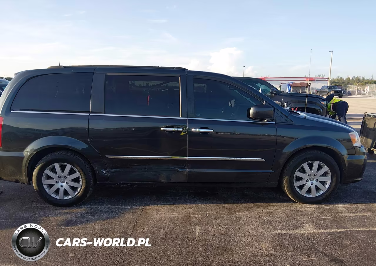 2014 Chrysler Town & Country Touring VIN:2C4RC1BG0ER358677 - 6