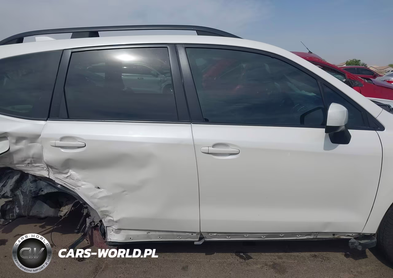 2018 Subaru Forester 2.5I Premium VIN:JF2SJAGC7JH569511 - 14