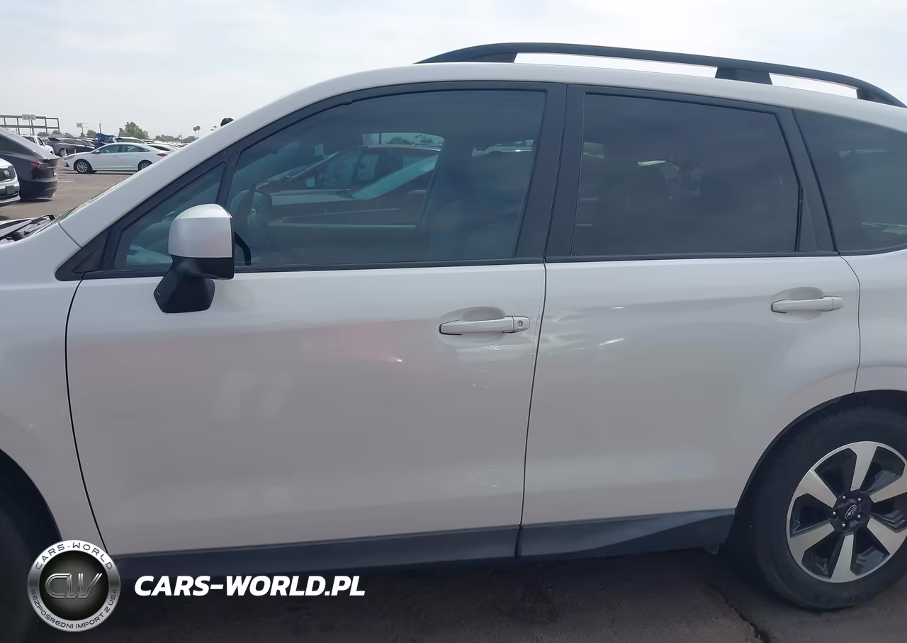 2018 Subaru Forester 2.5I Premium VIN:JF2SJAGC7JH569511 - 15