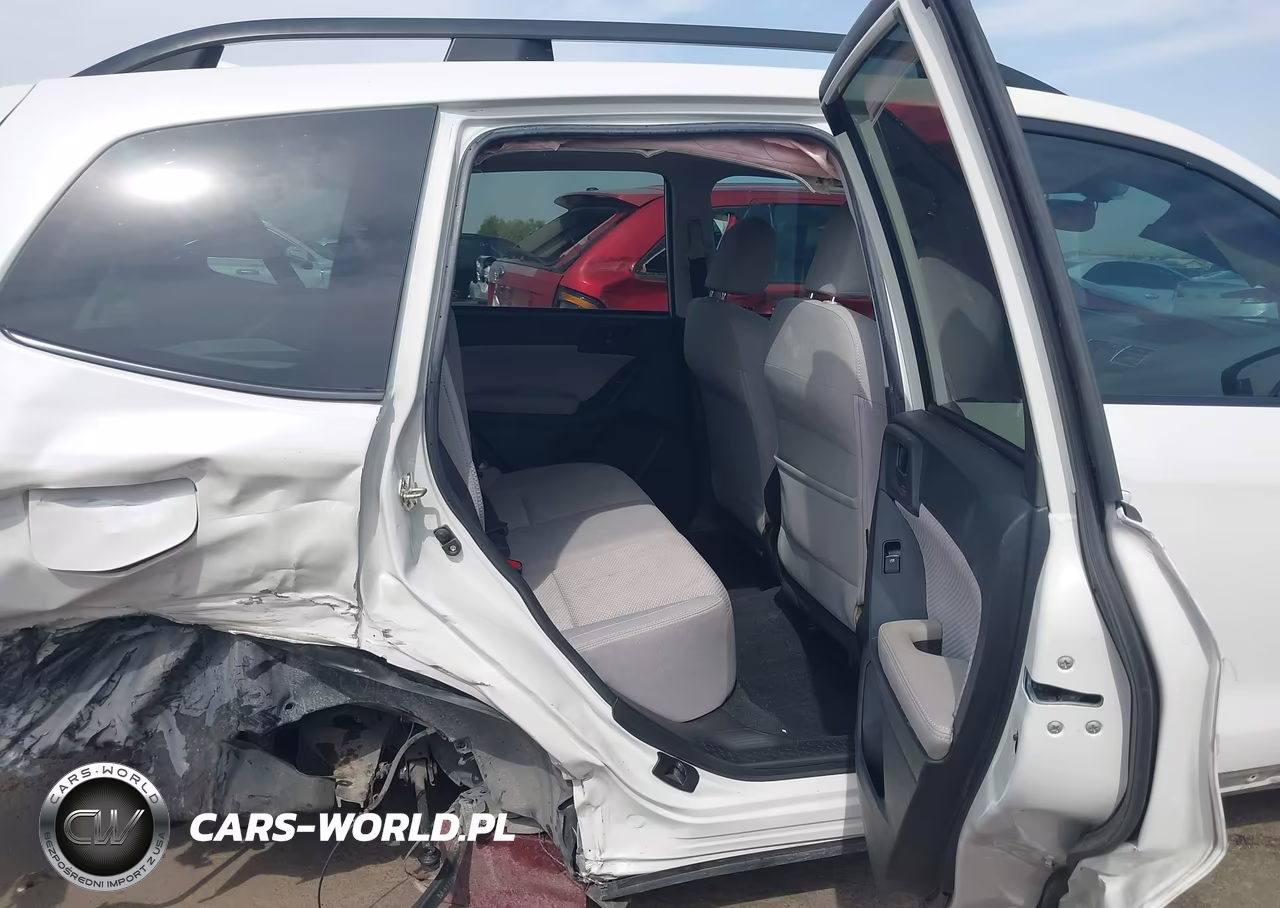 2018 Subaru Forester 2.5I Premium VIN:JF2SJAGC7JH569511 - 8