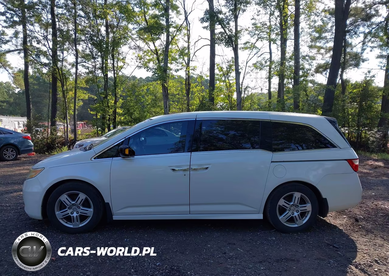 2013 Honda Odyssey Touring-Touring Elite VIN:5FNRL5H94DB001979 - 14
