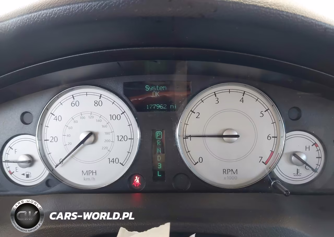 2005 Chrysler 300 Touring VIN:2C3AA53G05H153573 - 7