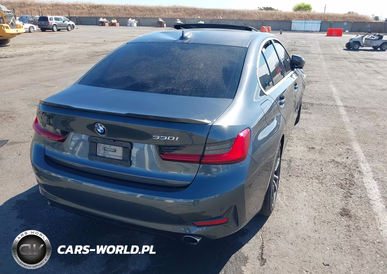 2019 BMW 330I VIN:3MW5R1J57K8B02364 - 4