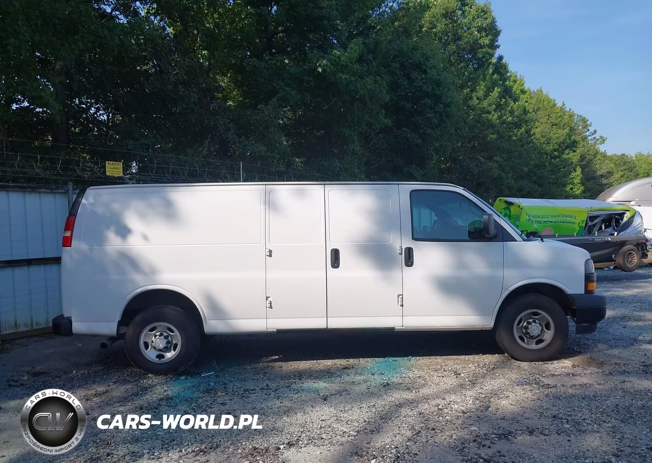 2018 Chevrolet Express 2500 Work Van VIN:1GCWGBFP1J1257167 - 13
