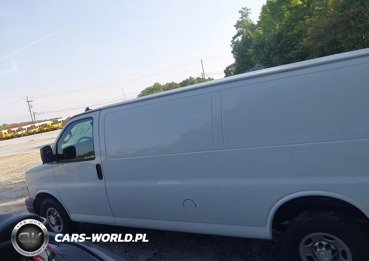 2018 Chevrolet Express 2500 Work Van VIN:1GCWGBFP1J1257167 - 14