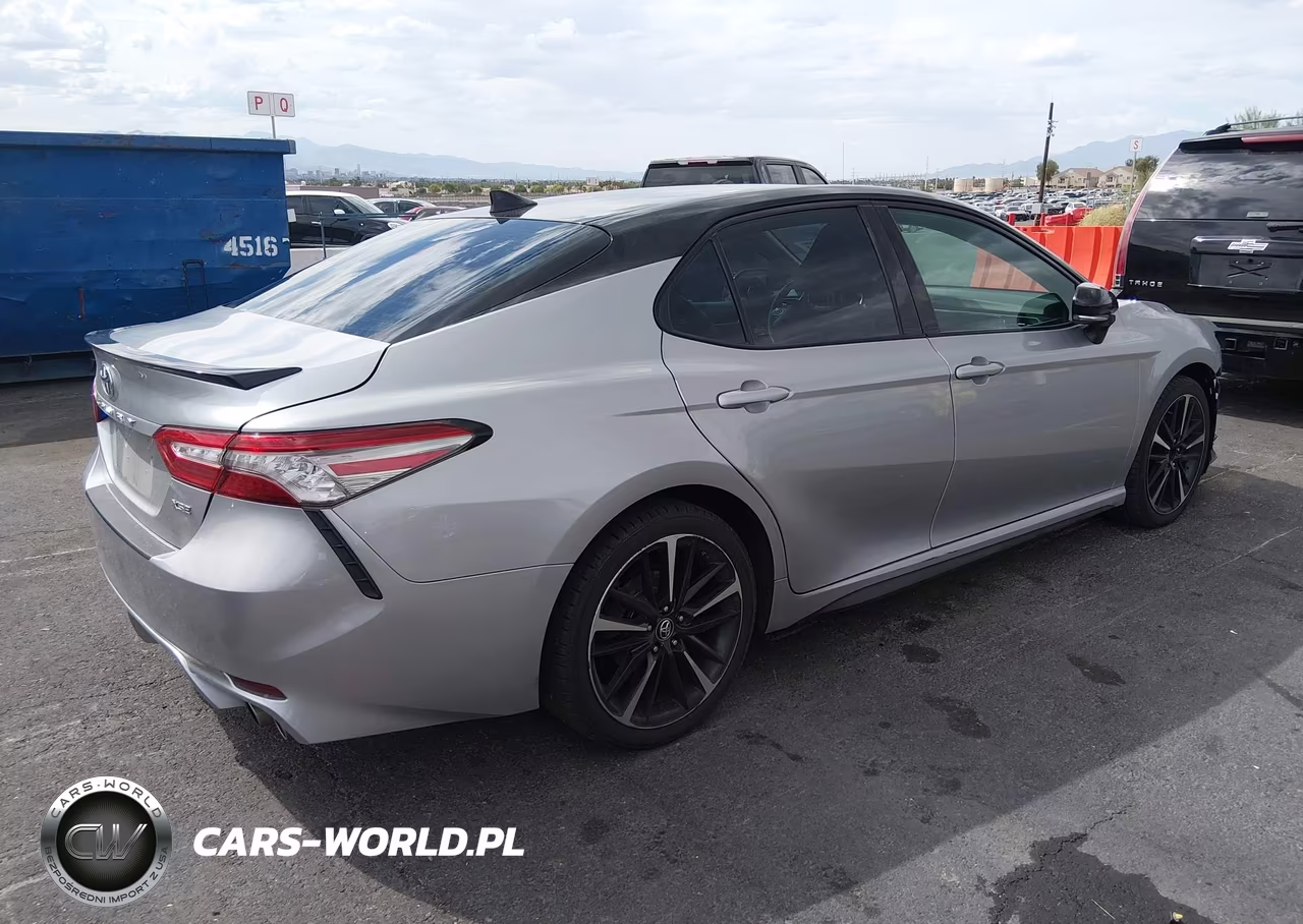 2019 Toyota Camry Xse VIN:4T1B61HK9KU202782 - 4