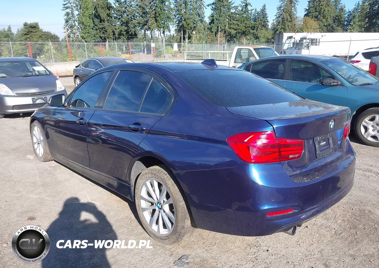 2018 BMW 320I VIN:WBA8E1G59JNU92282 - 3