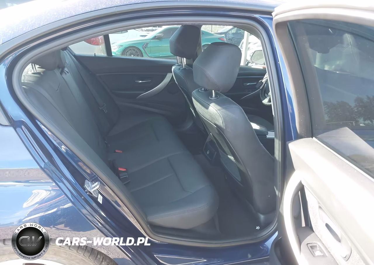 2018 BMW 320I VIN:WBA8E1G59JNU92282 - 8