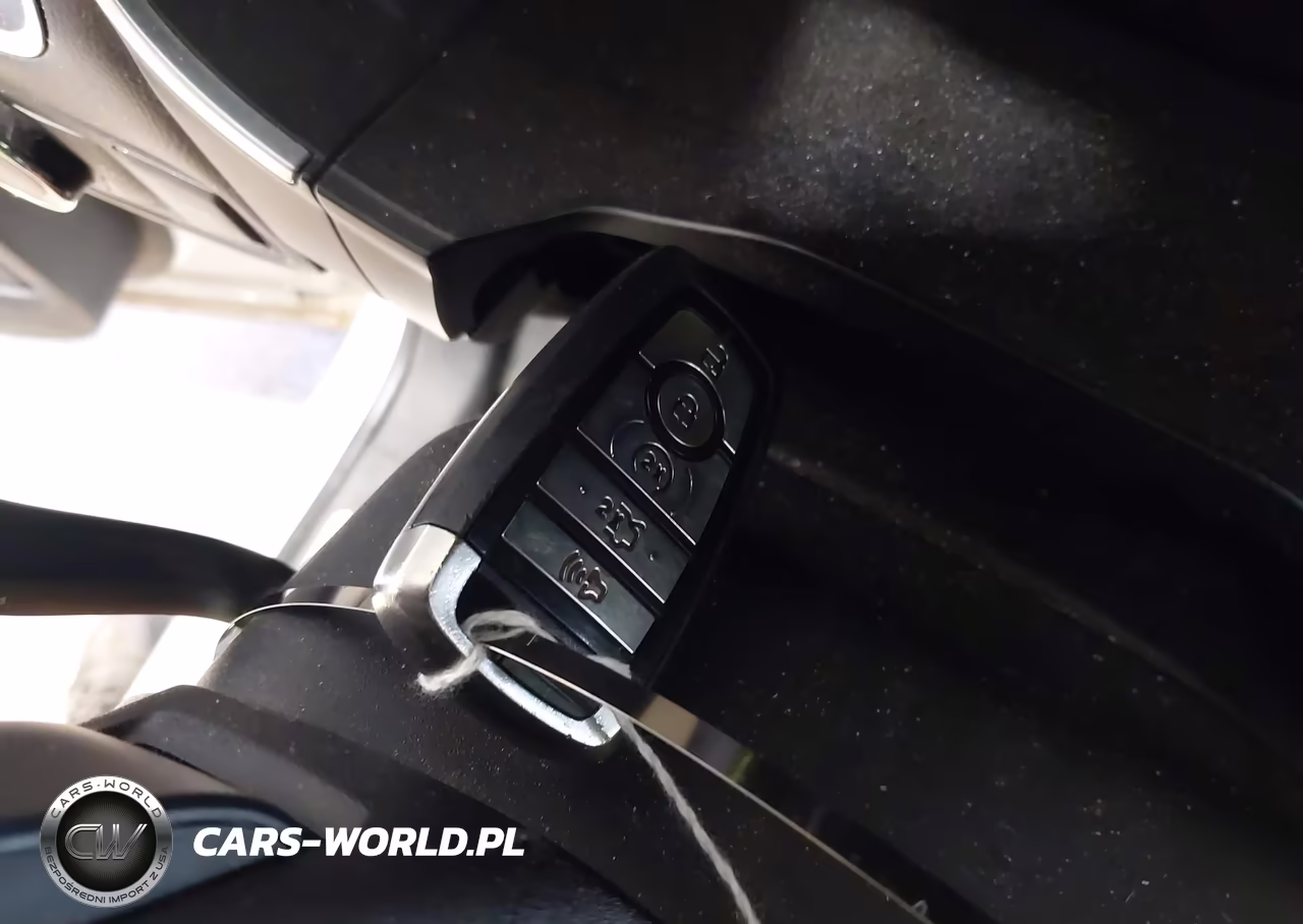 2017 Ford Edge Titanium VIN:2FMPK4K82HBB51687 - 11
