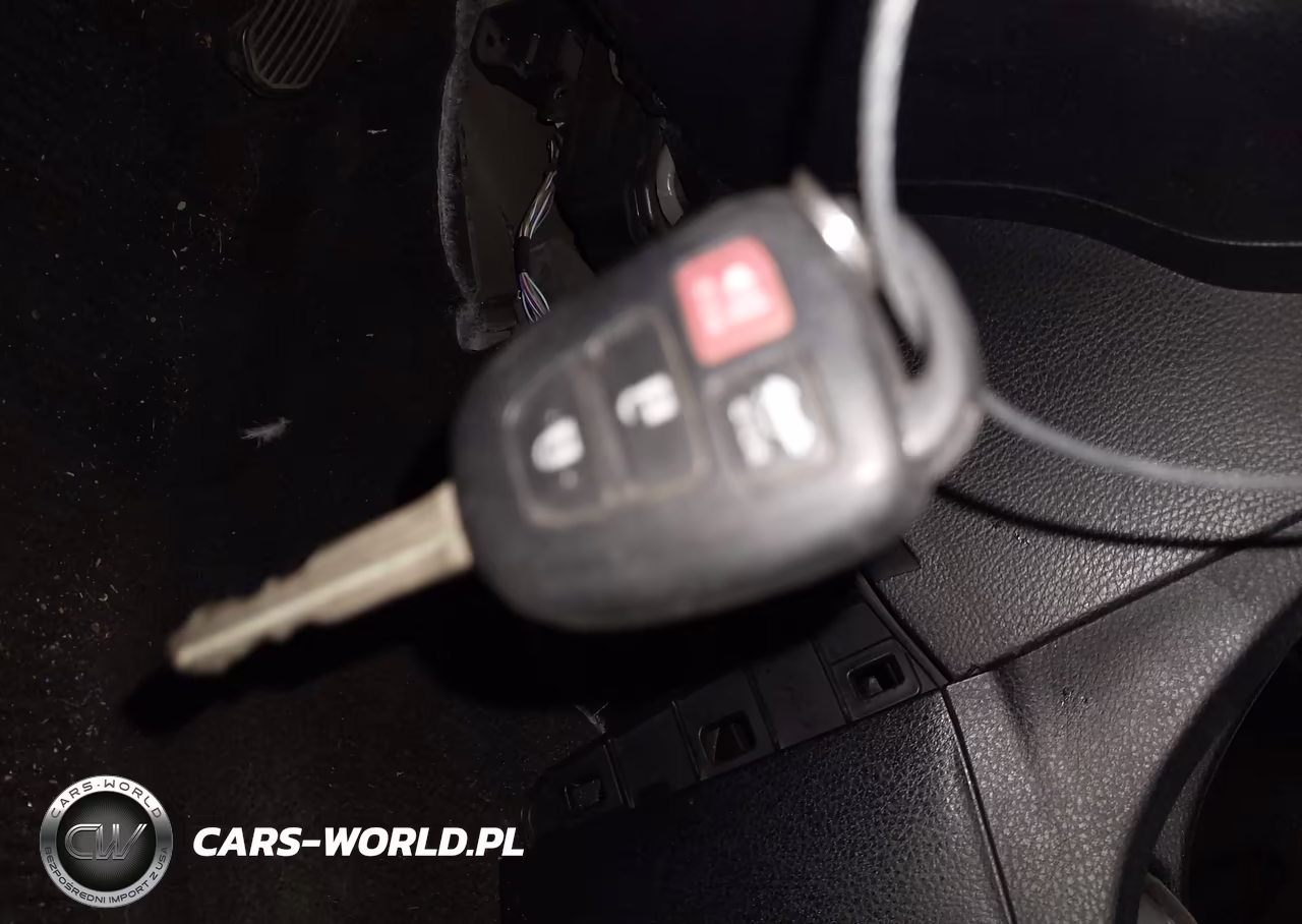 2018 Toyota Corolla Le VIN:2T1BURHE1JC034327 - 11
