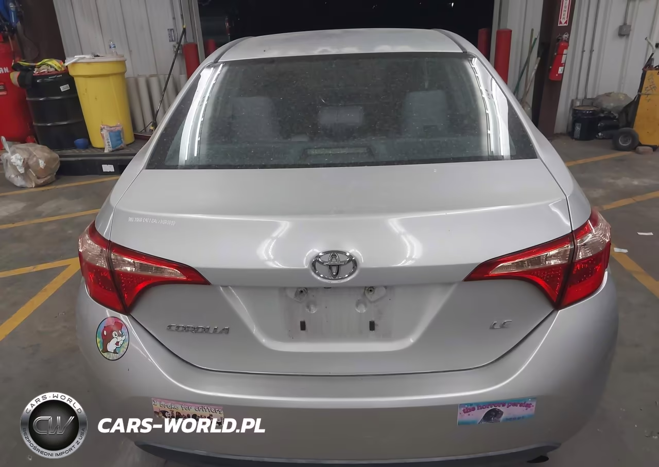 2018 Toyota Corolla Le VIN:2T1BURHE1JC034327 - 16