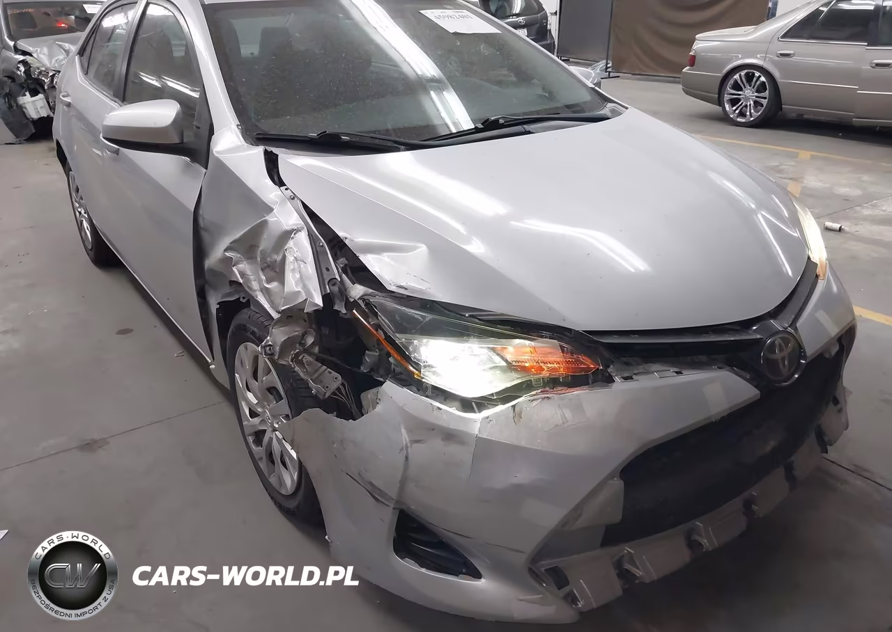 2018 Toyota Corolla Le VIN:2T1BURHE1JC034327 - 6