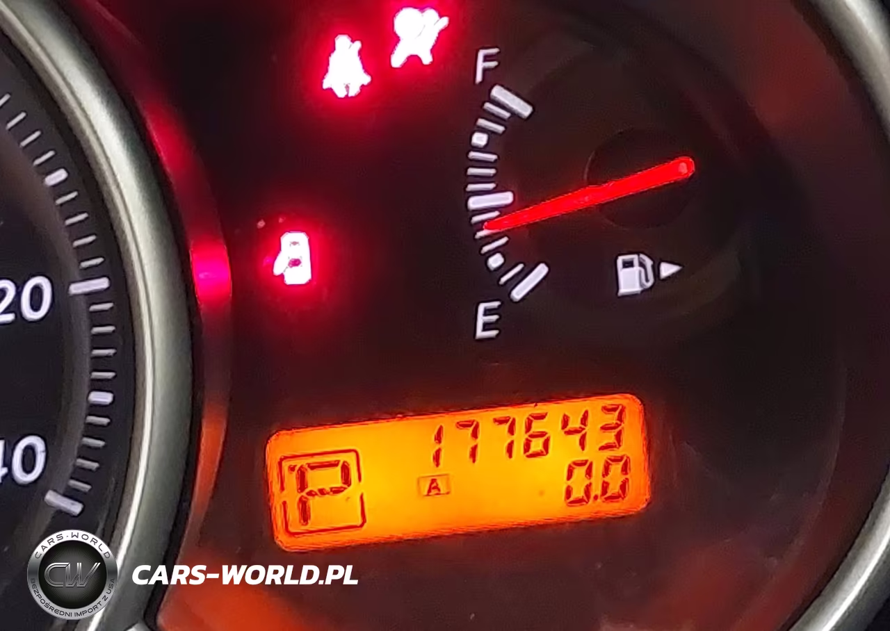 2011 Nissan Versa 1.8S VIN:3N1BC1CP0BL411096 - 15
