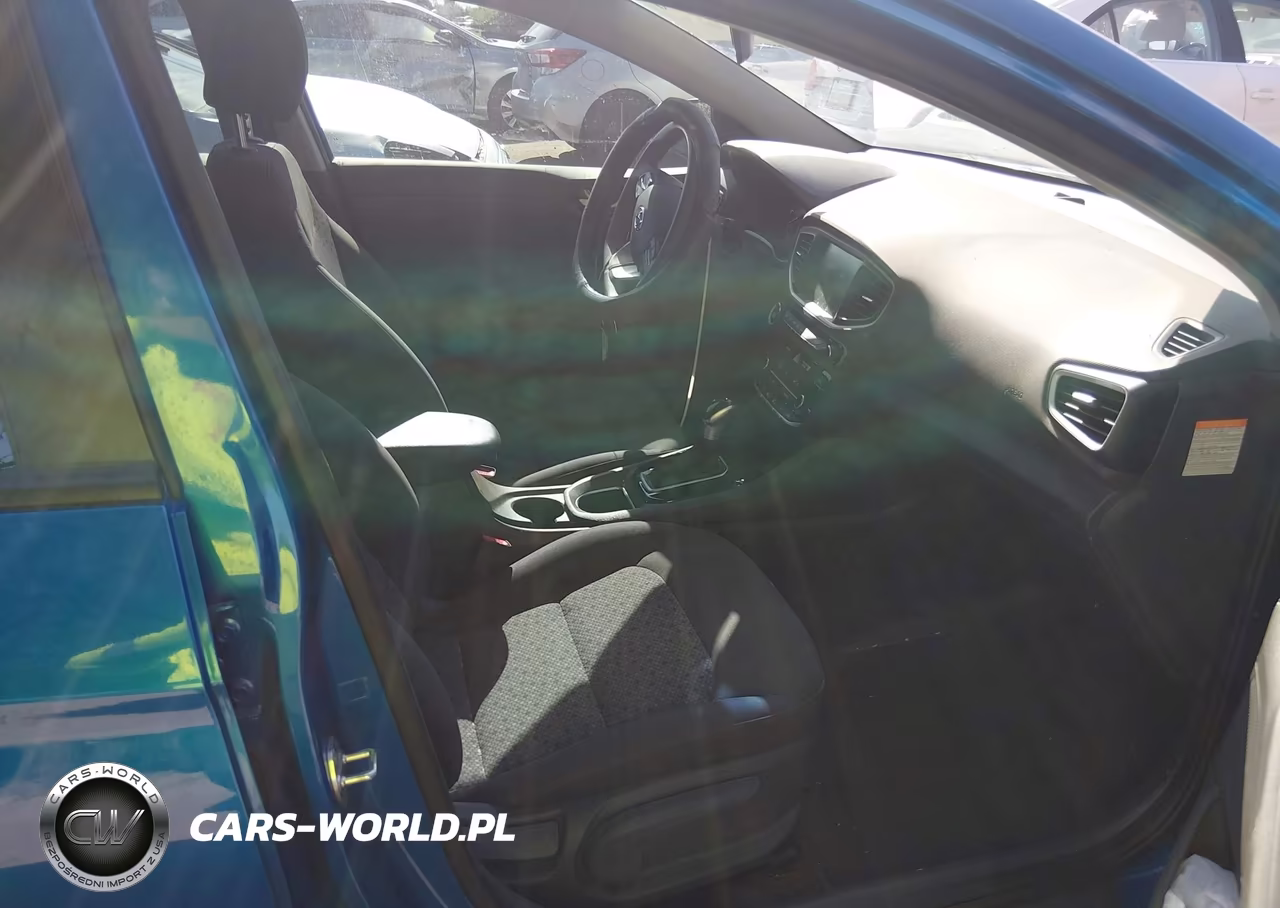 2017 Hyundai Ioniq Hybrid Blue VIN:KMHC65LC3HU058179 - 5