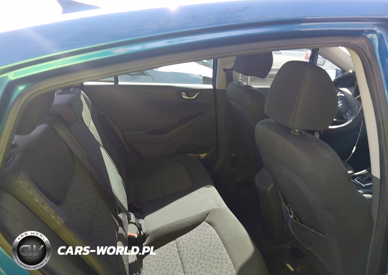 2017 Hyundai Ioniq Hybrid Blue VIN:KMHC65LC3HU058179 - 8