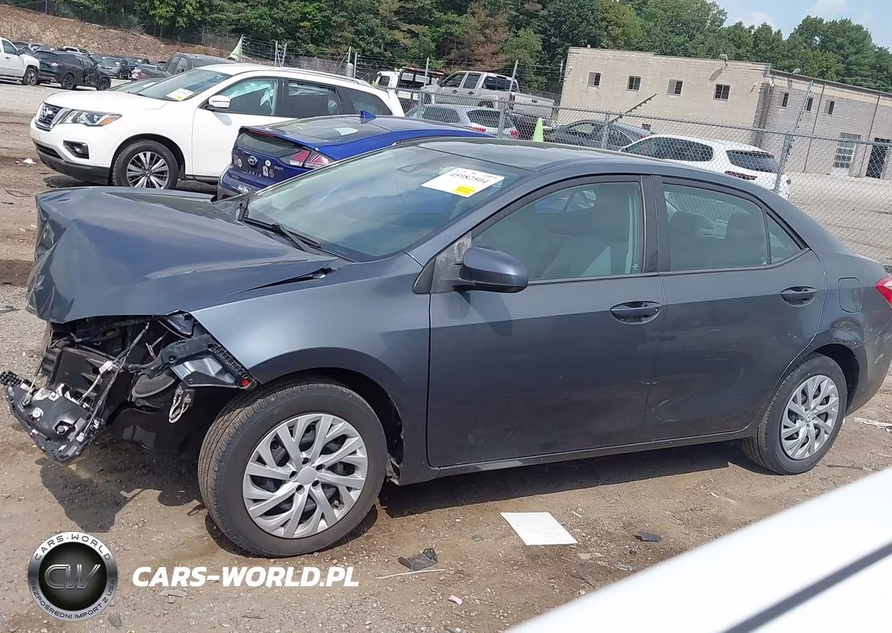2017 Toyota Corolla Le VIN:2T1BURHE2HC832099 - 15