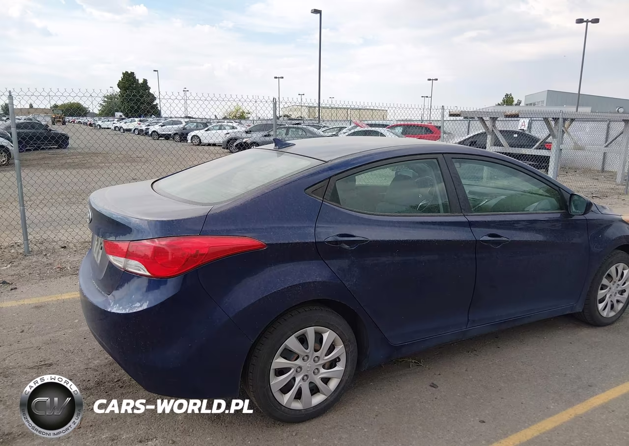 2011 Hyundai Elantra Gls VIN:5NPDH4AE3BH025220 - 4