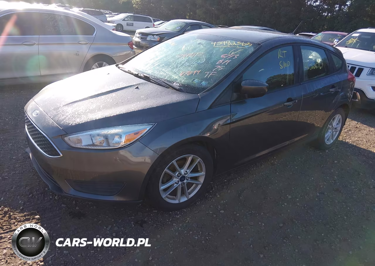 2018 Ford Focus Se VIN:1FADP3K28JL307094 - 2