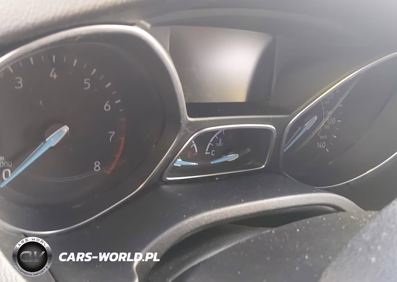 2018 Ford Focus Se VIN:1FADP3K28JL307094 - 7