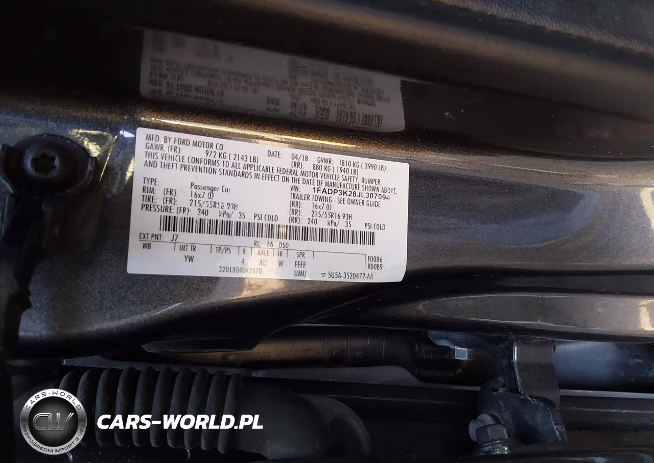 2018 Ford Focus Se VIN:1FADP3K28JL307094 - 9