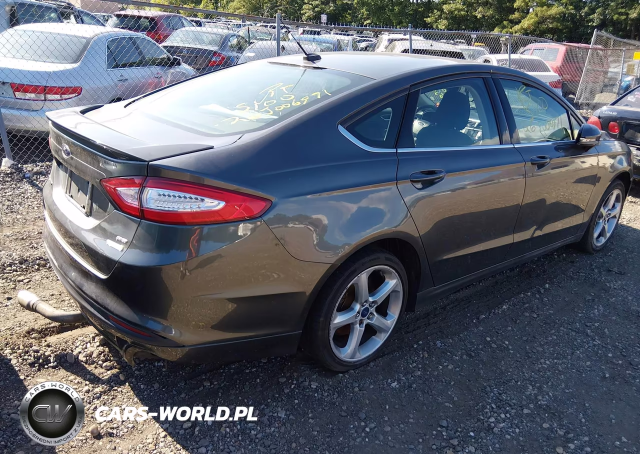 2015 Ford Fusion Se VIN:3FA6P0HD8FR260643 - 4