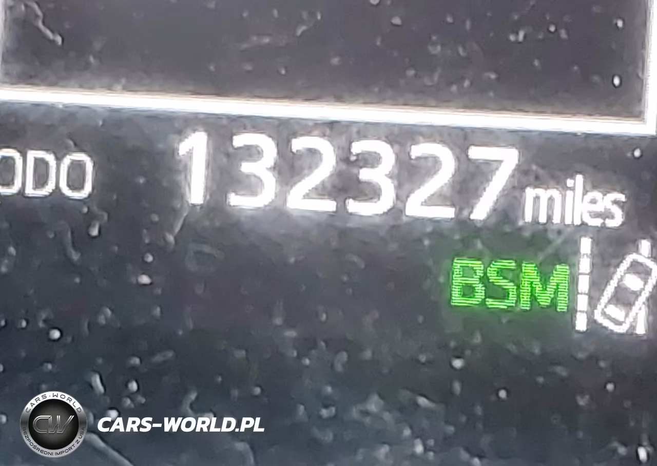 2018 Toyota Camry Le VIN:4T1B11HK5JU558658 - 15