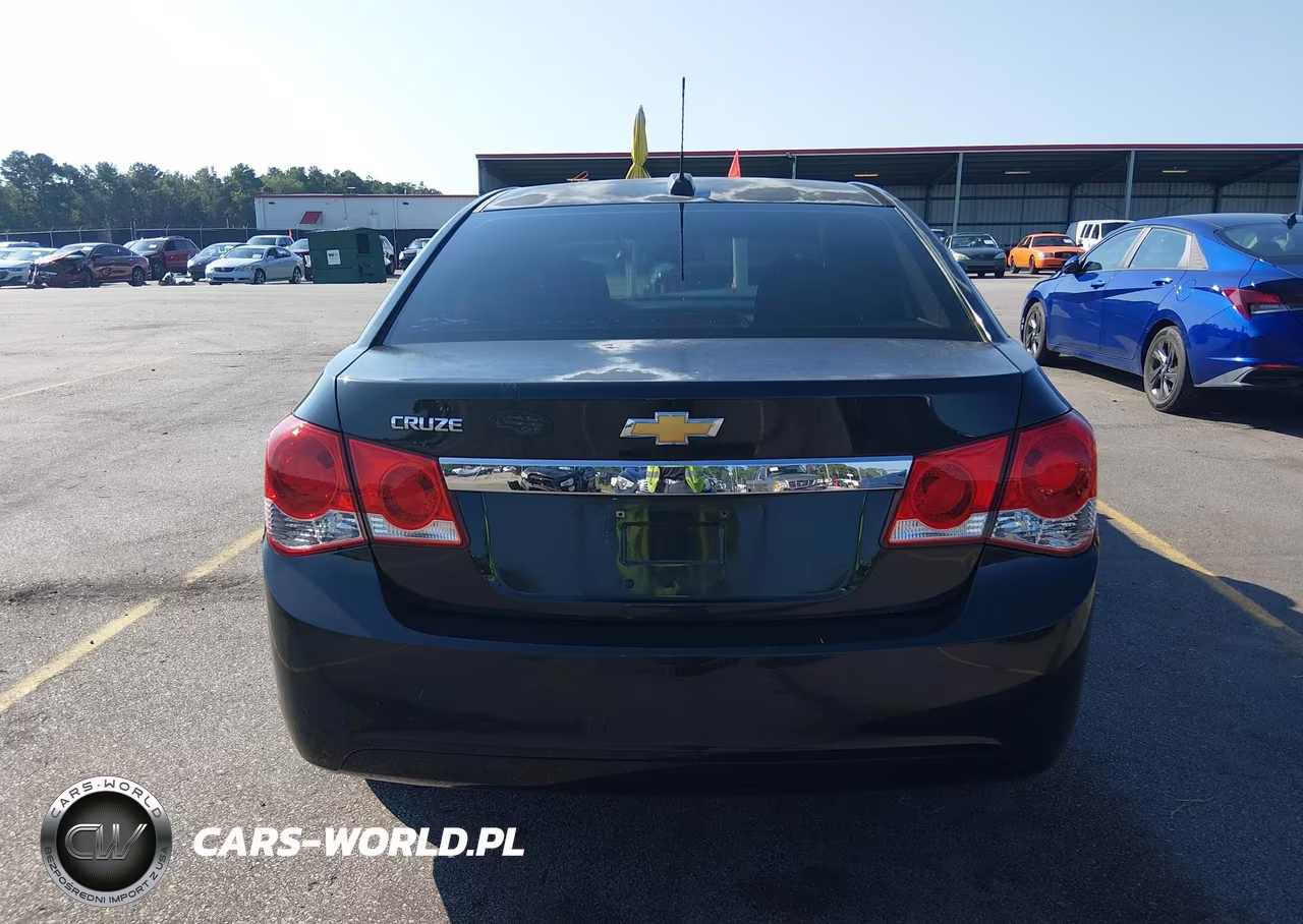 2015 Chevrolet Cruze Ls Auto VIN:1G1PA5SH2F7180439 - 16